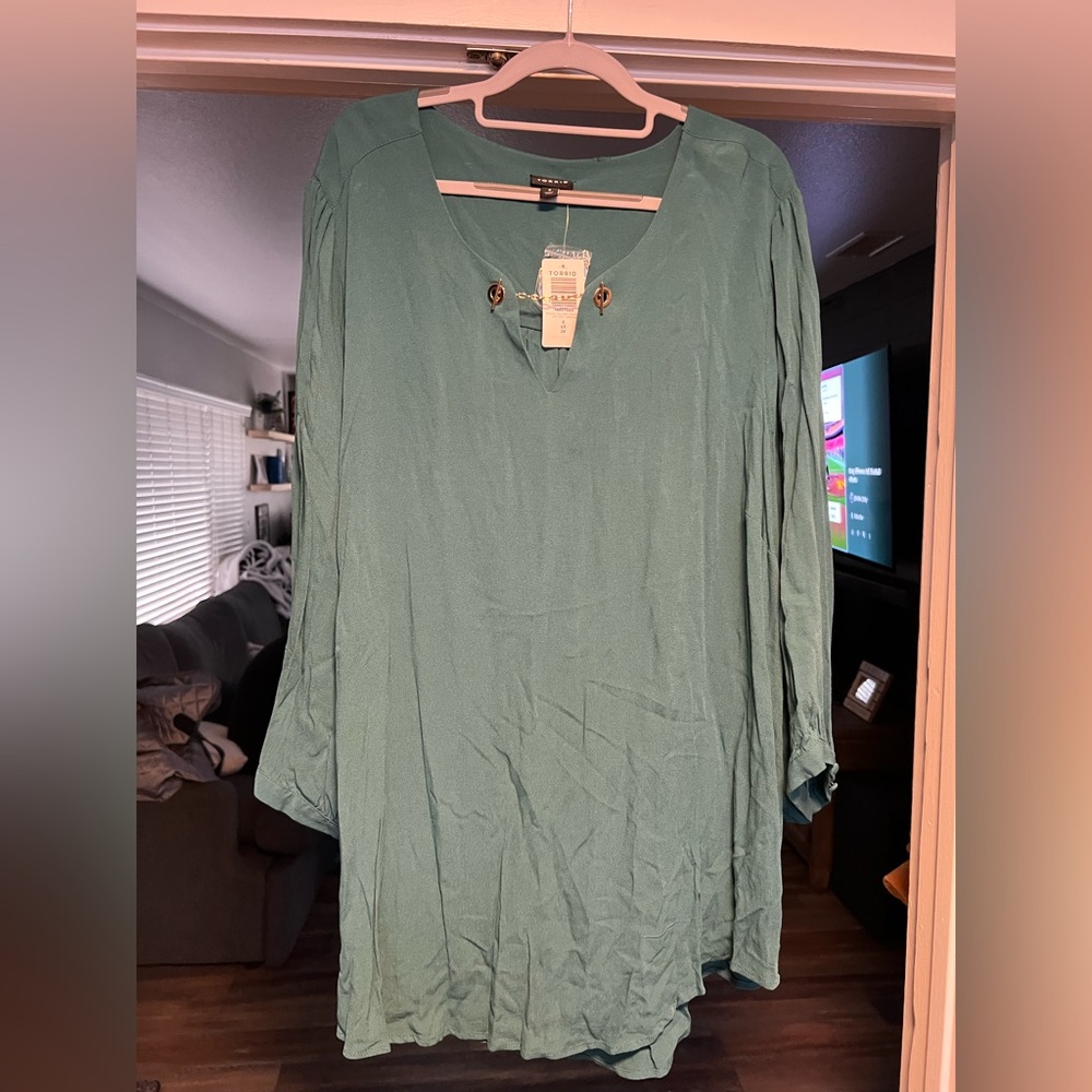 Torrid Size 4 Teal Blouse with Chain Accents